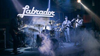 Бар LABRADOR