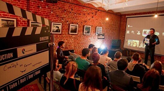 Кинопоказ сразу 2-х фильмов в SomeWhere Bistro
