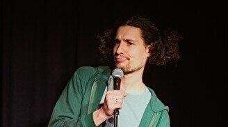 Стендап-шоу «Актуальный манимайк»